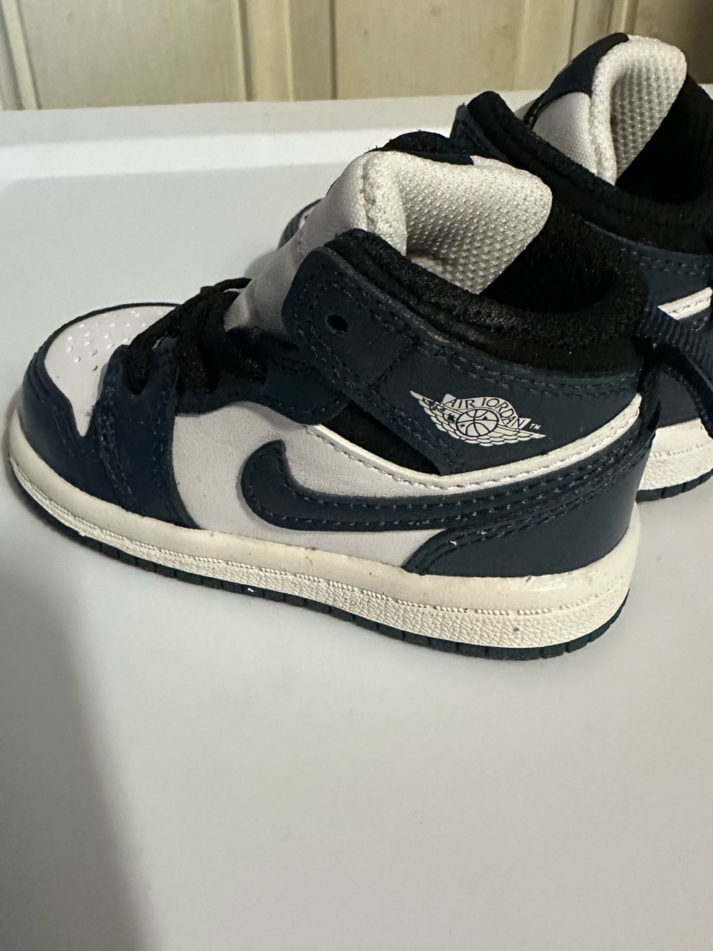 Nike Kids High-Top Sneakers in White & Navy